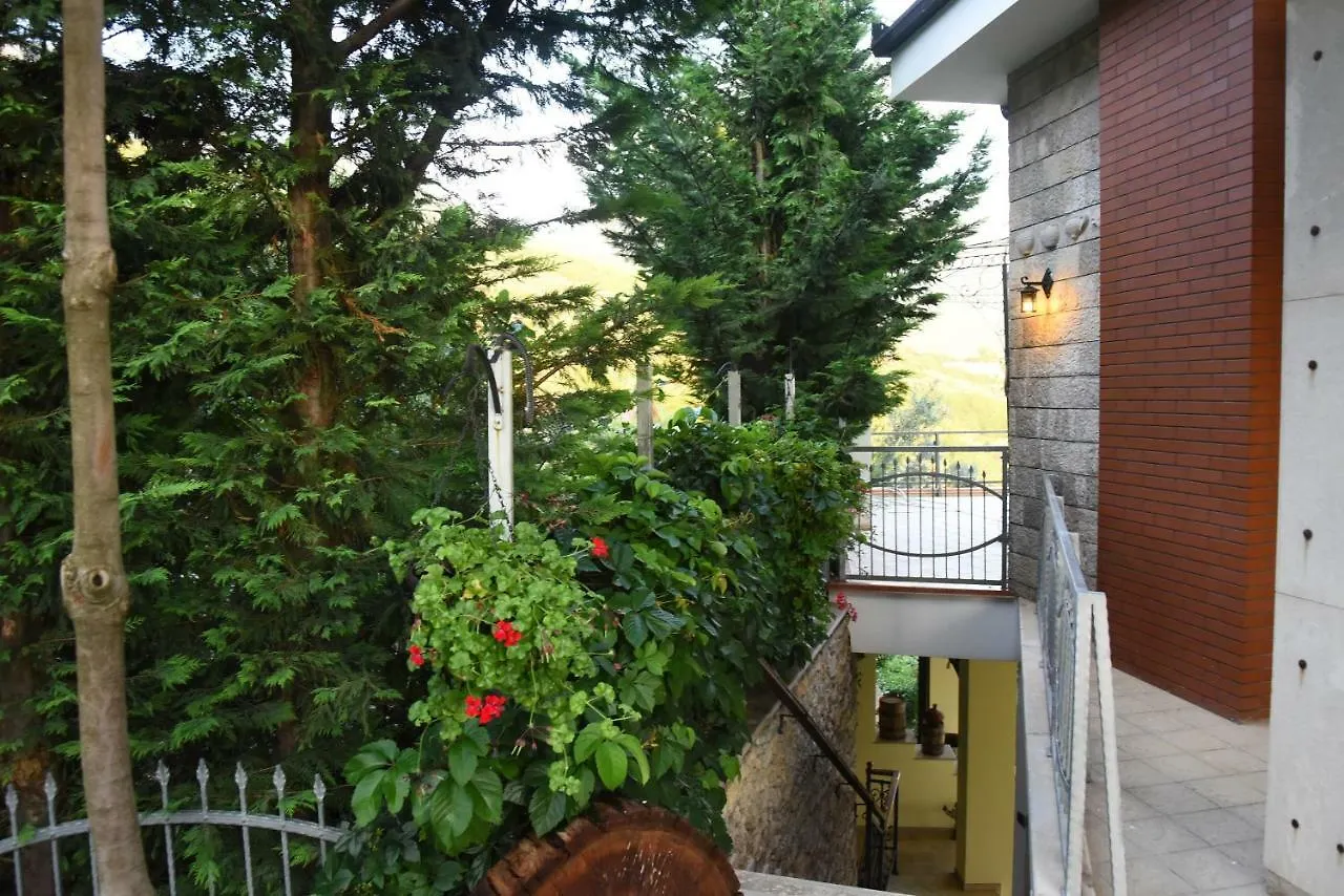 #Ioniahouse Surrel Villa Tirana 0*,  Albanië