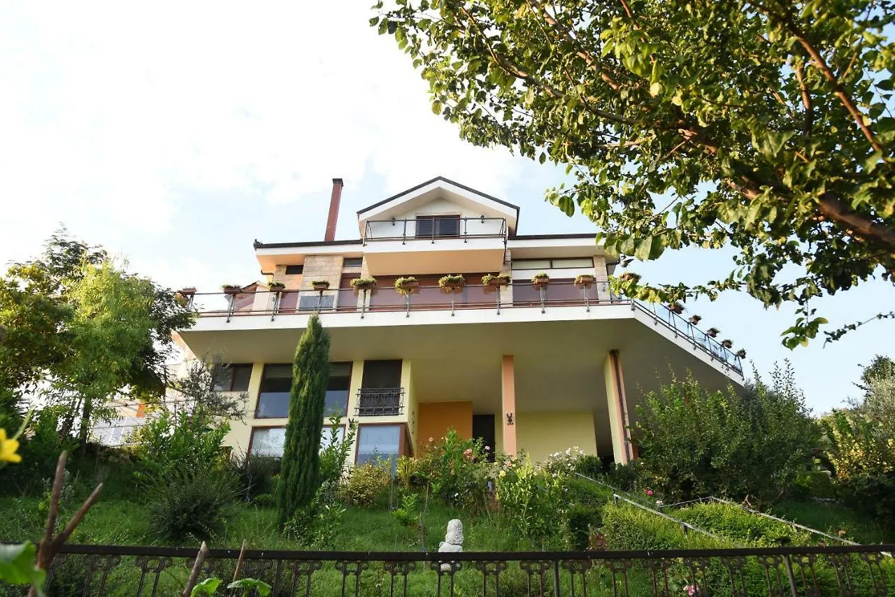 #Ioniahouse Surrel Villa تيرانا ألبانيا