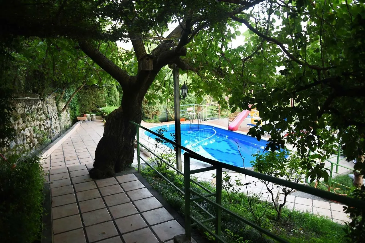 #Ioniahouse Surrel Villa تيرانا